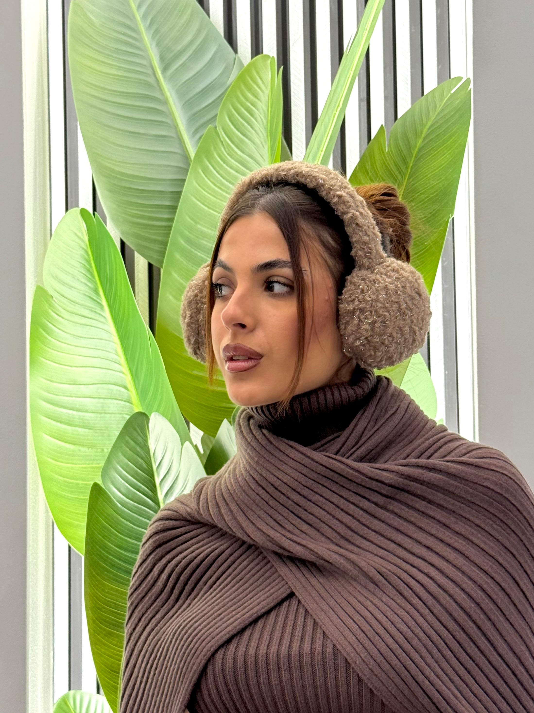 No Secrets - Paraorecchie Teddy