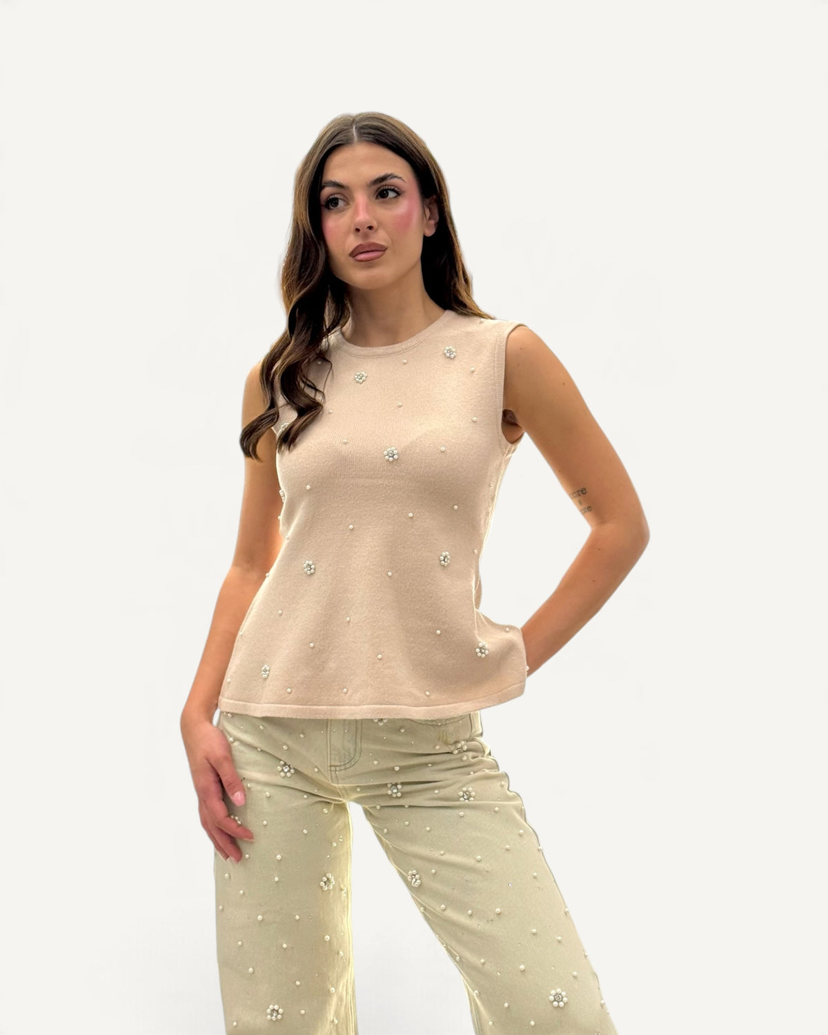Koralline - Top Beige Girocollo con Perle e Strass