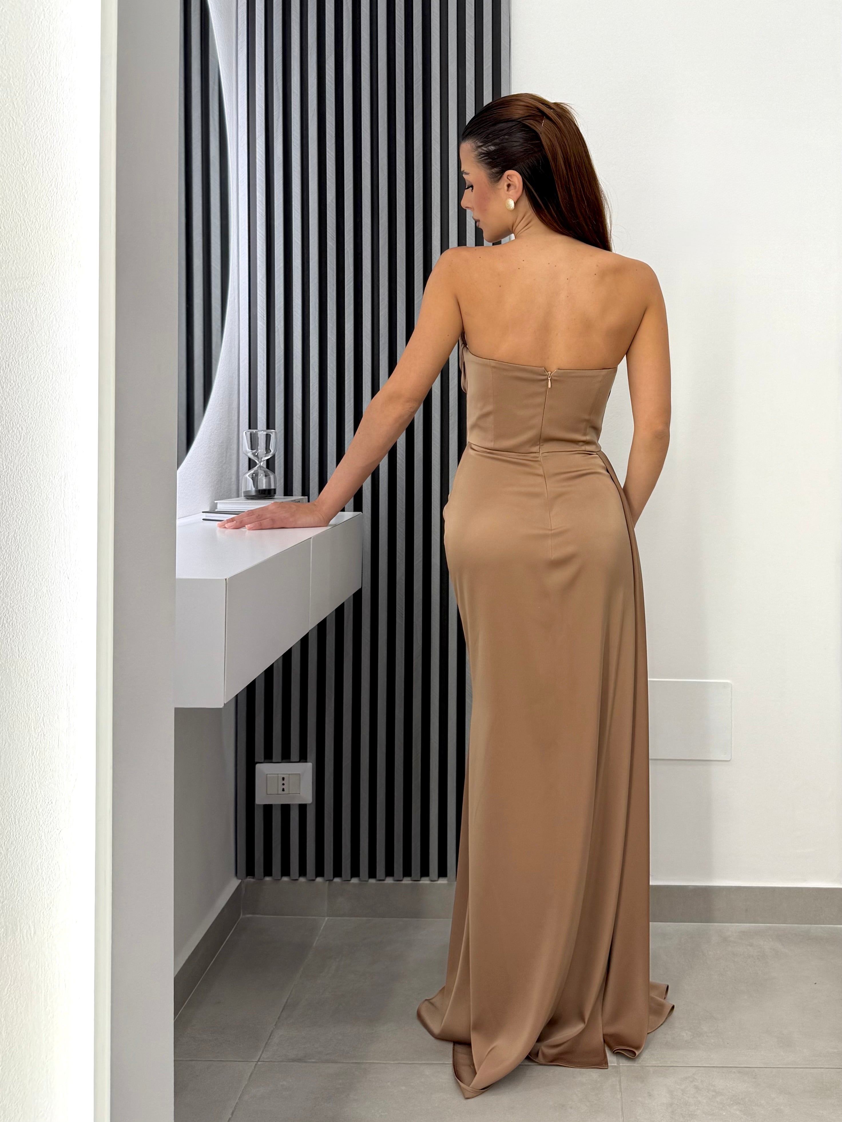 Silence Limited - Abito Lungo scollo Cuore