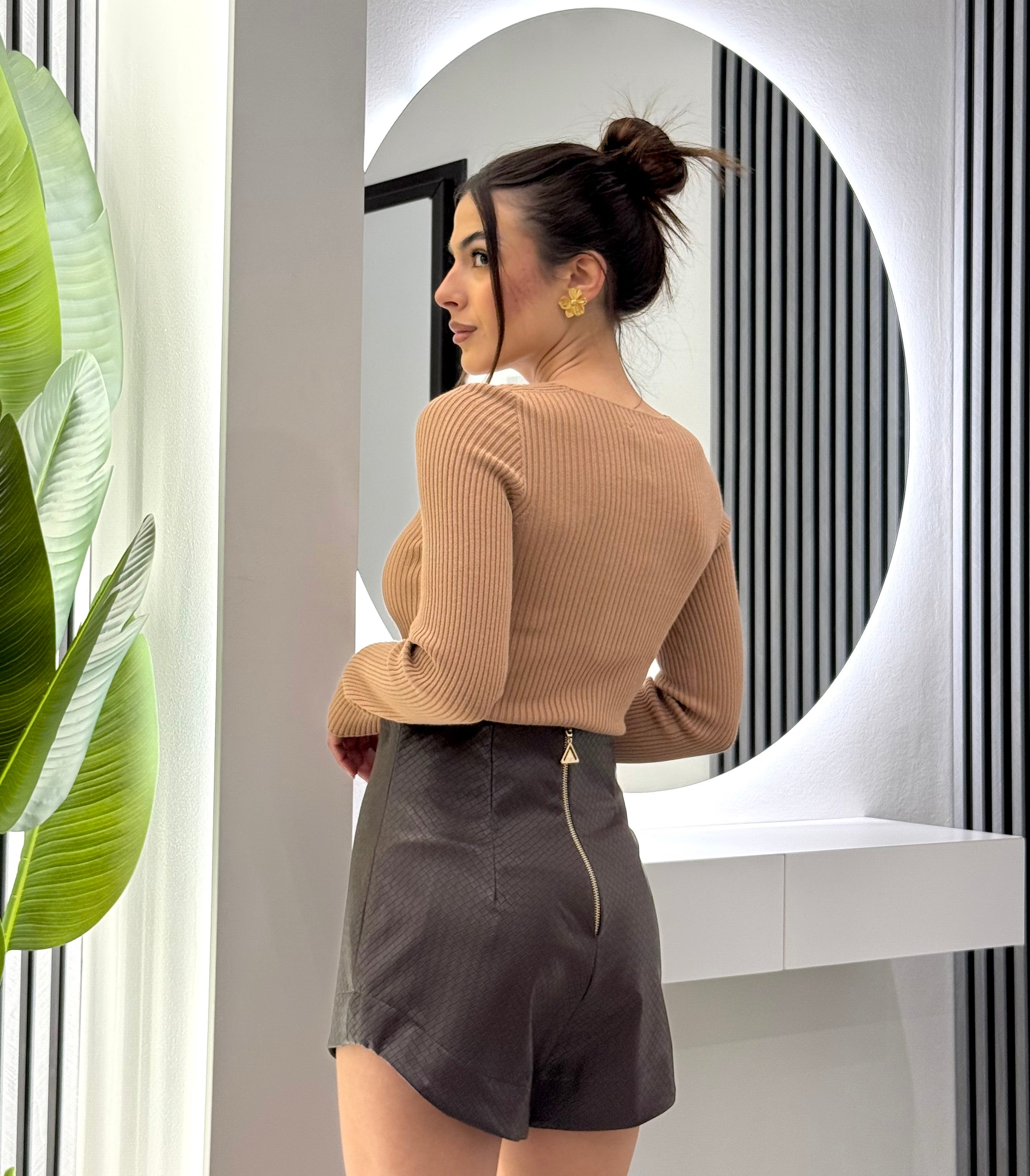 Kontatto - Maglia Scollo Quadro Biscotto