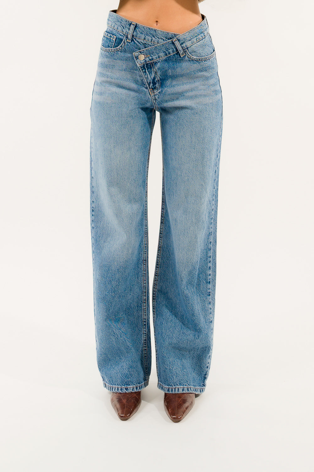 Kontatto - Jeans Miki Abbottonatura Asimmetrica