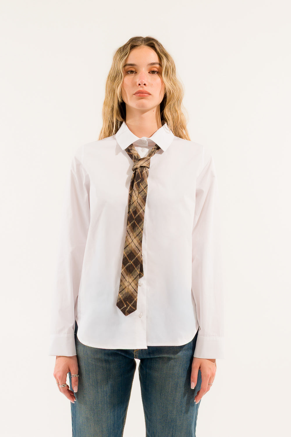 Kontatto - Camicia Cravatta e Ricamo