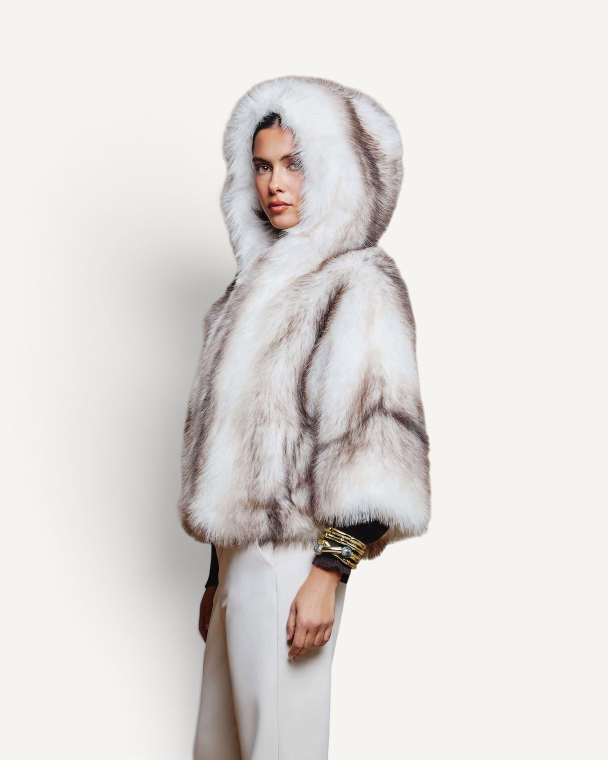 Hanita Couture – Eco Fur con cappuccio Mousse