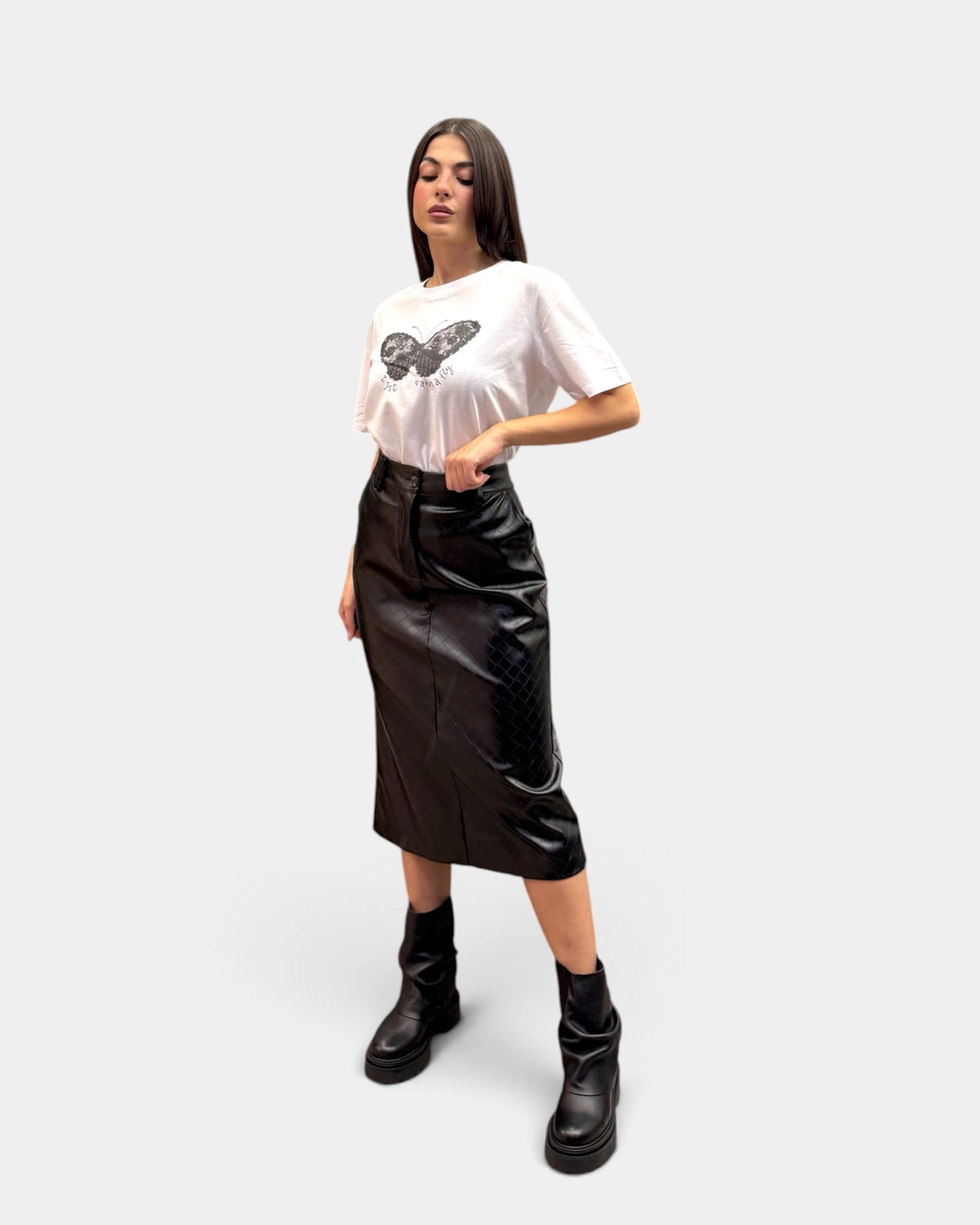 KikiSix - T-Shirt Maniche Corte con Stampa Farfalla Nera