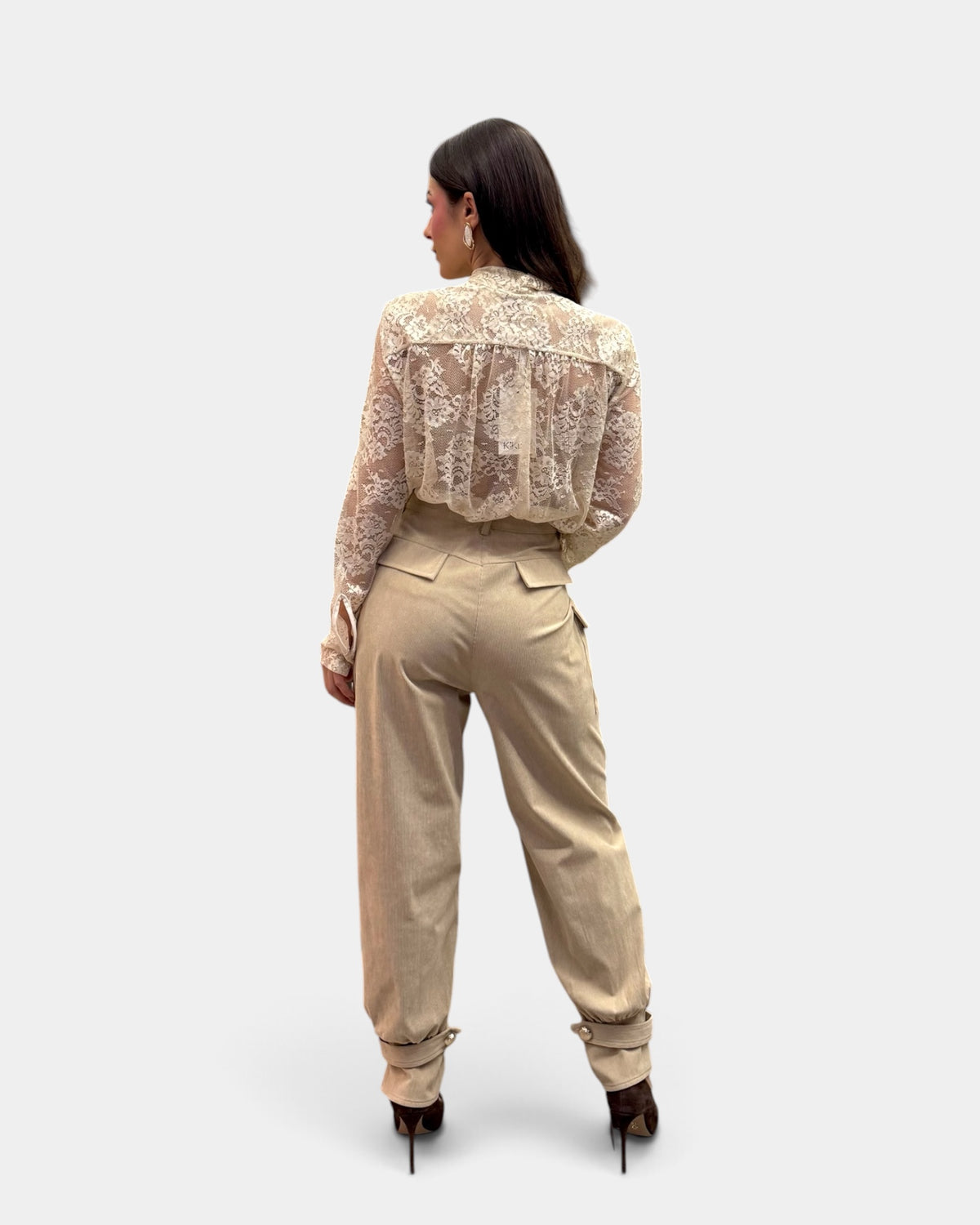 KikiSix - Camicia in Pizzo Beige con Fiocco