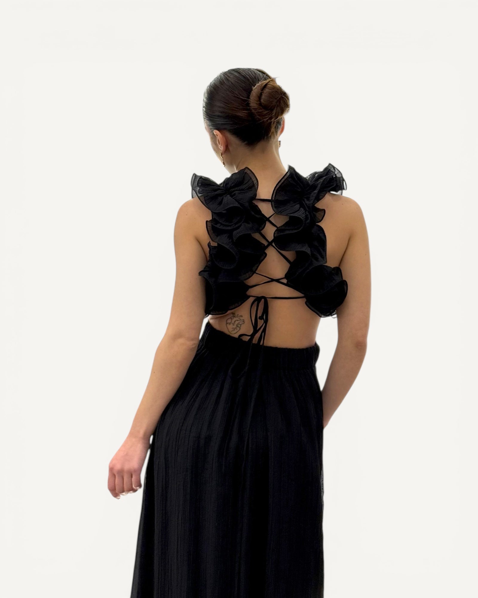 No Secrets - Abito Lungo Volant Sulle Spalle