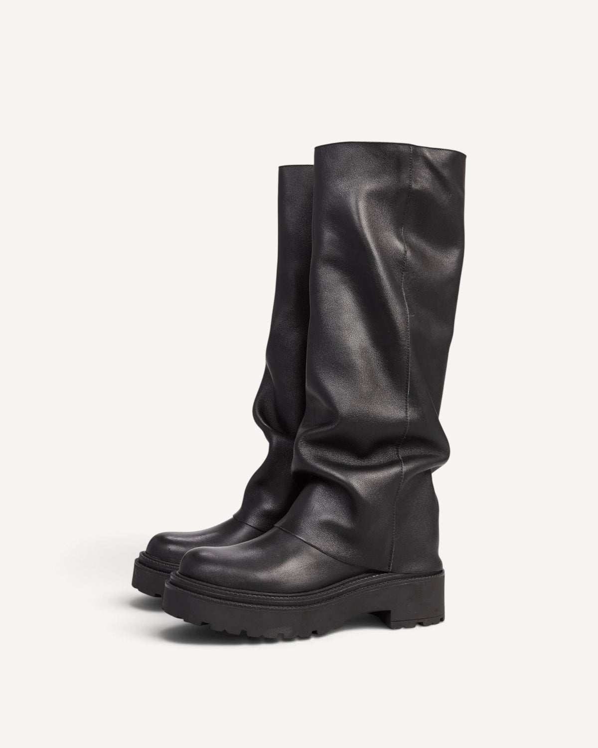 Ovyé - Stivale in Pelle Arricciato Nero