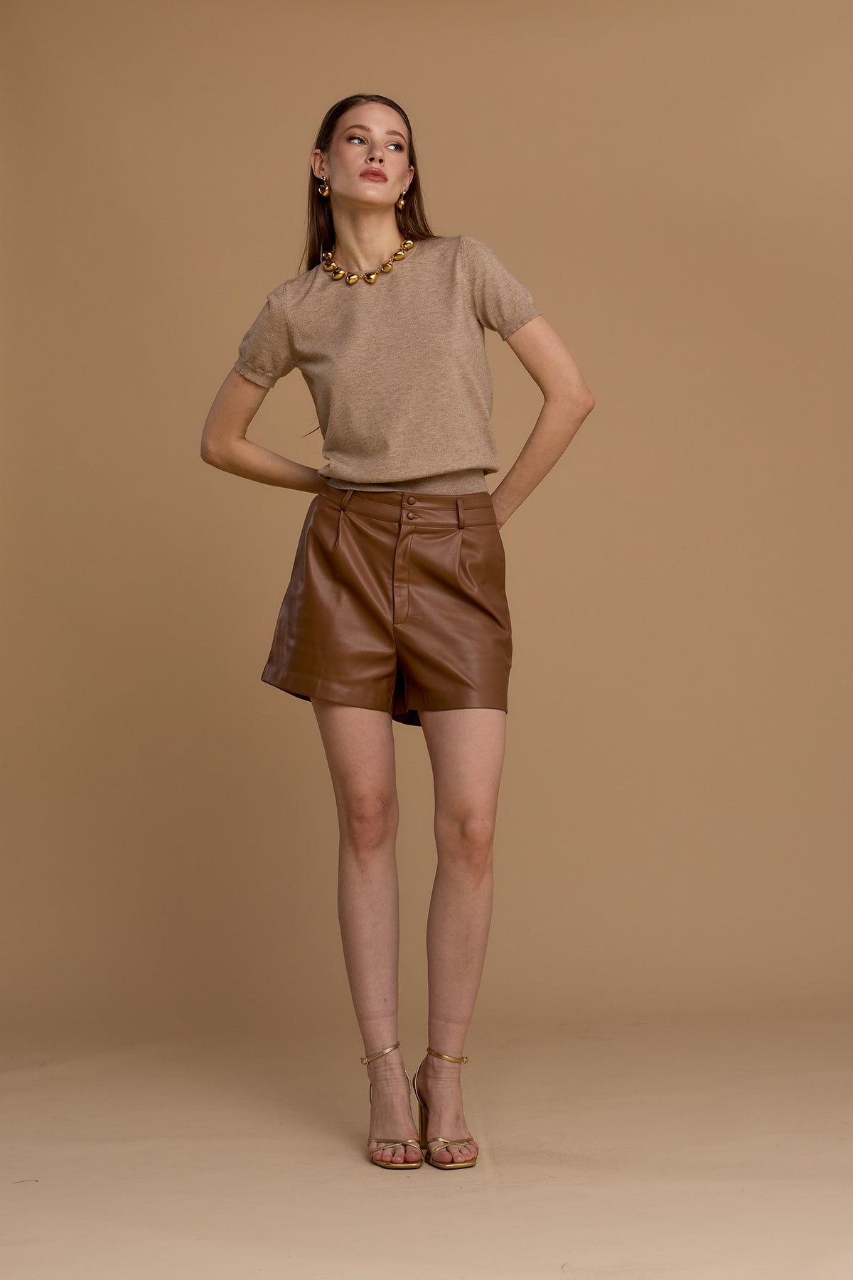 No Secrets - T-Shirt Maglia Base Mandorla