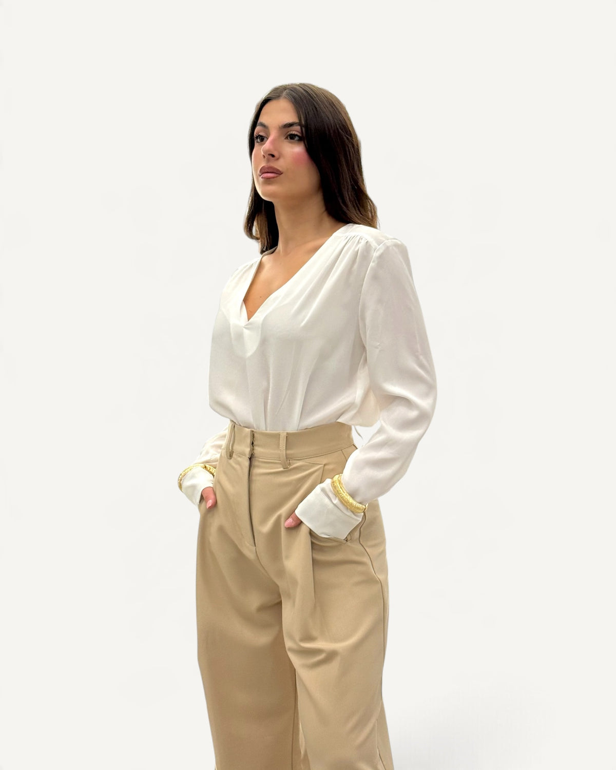 Koralline - Blusa Basic con Scollo a V Bianca