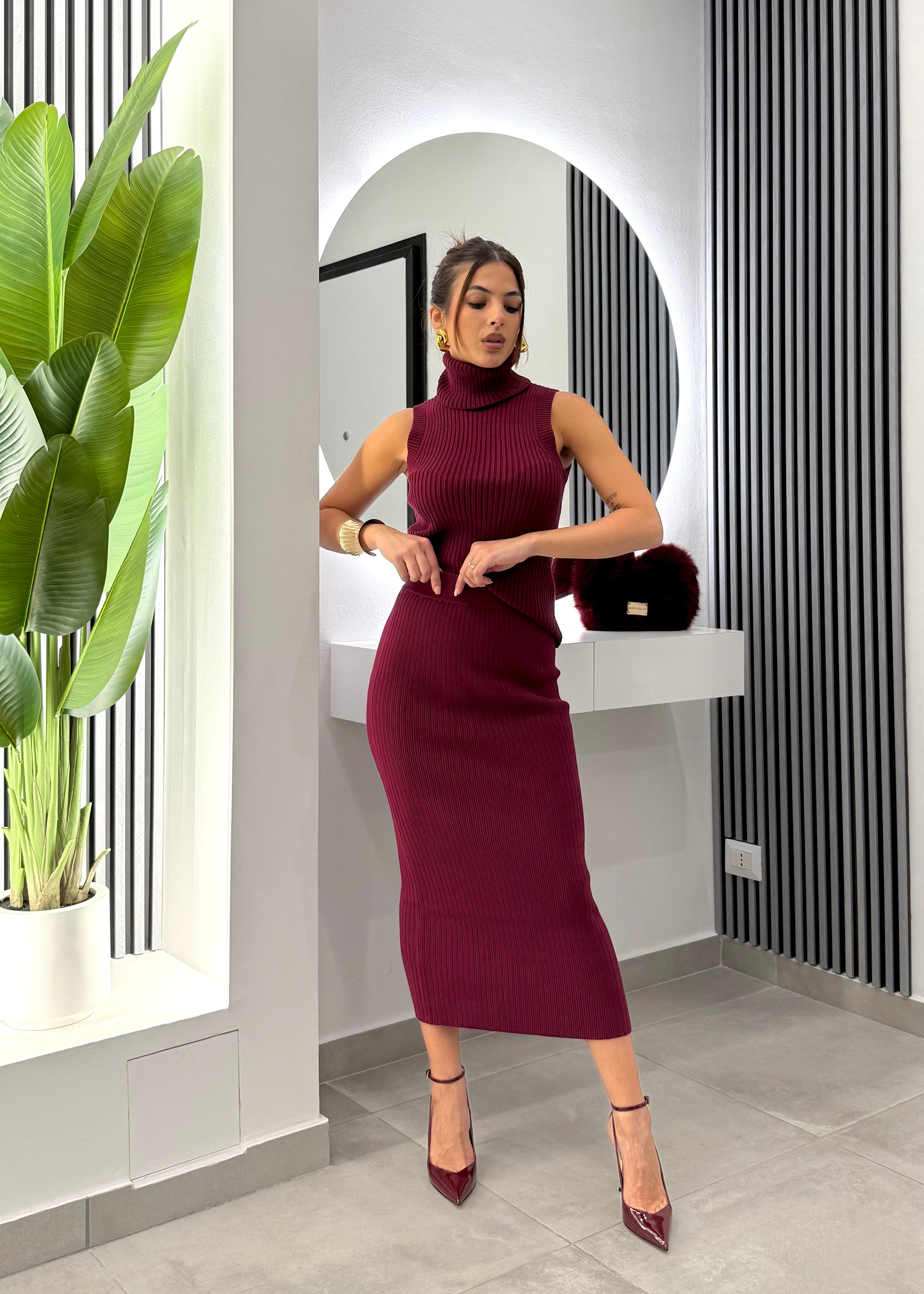 No Secrets - Set Maglia e Gonna Bordeaux