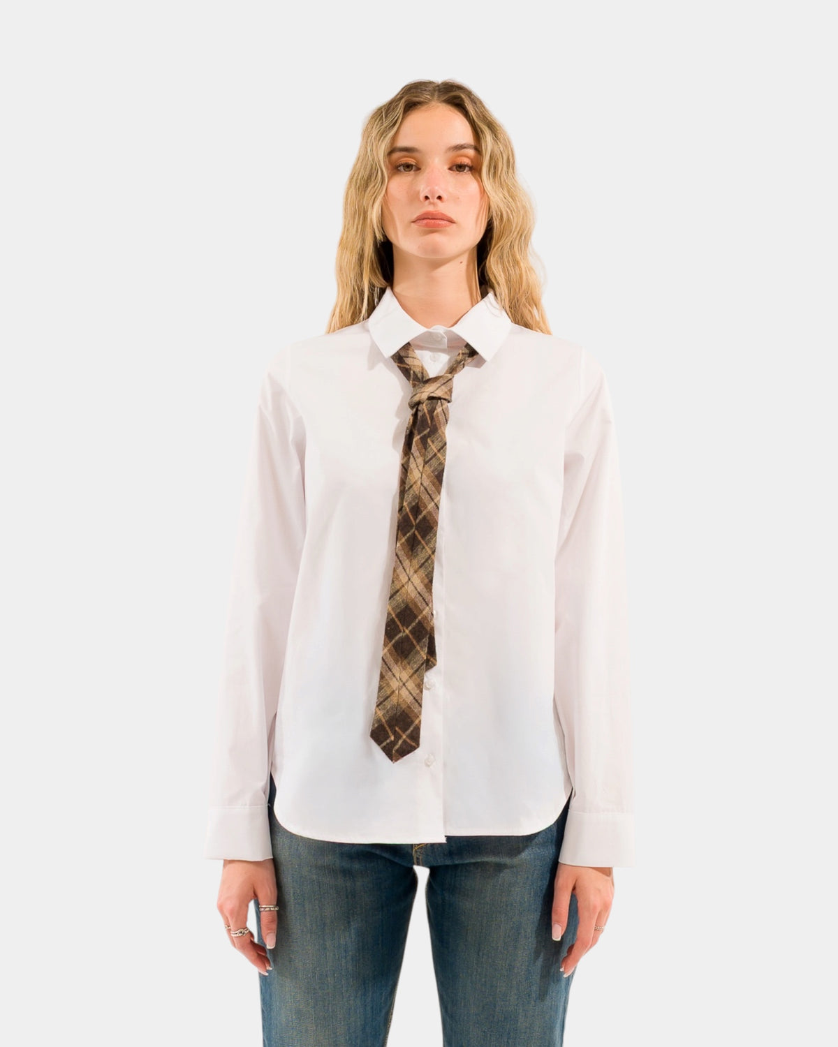 Kontatto - Camicia Cravatta e Ricamo