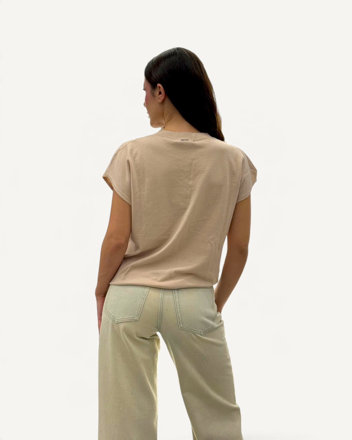 Koralline - Smanicato scollo a V con Applicazioni Beige