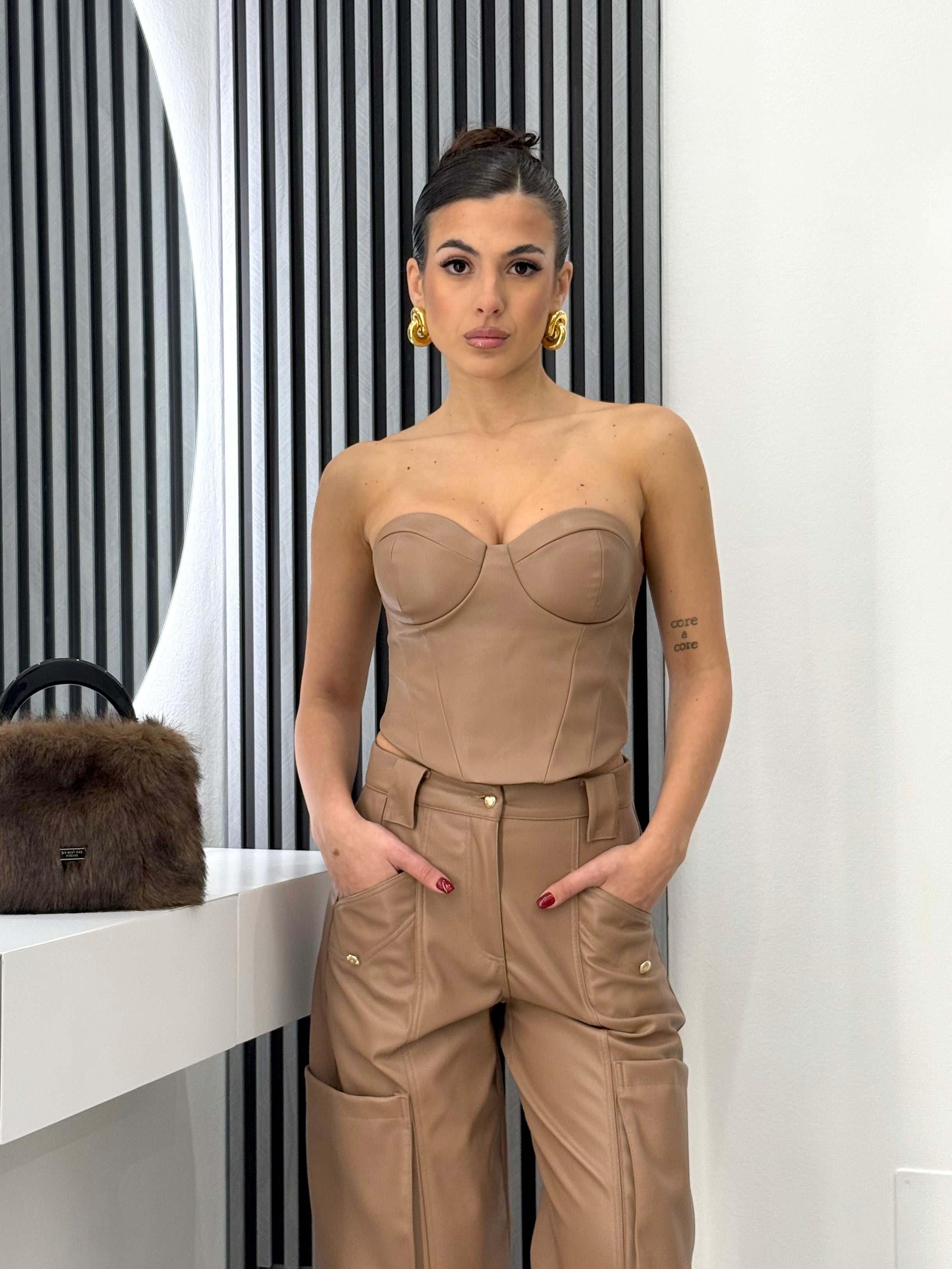 Alma Sanchez - Top Tabi