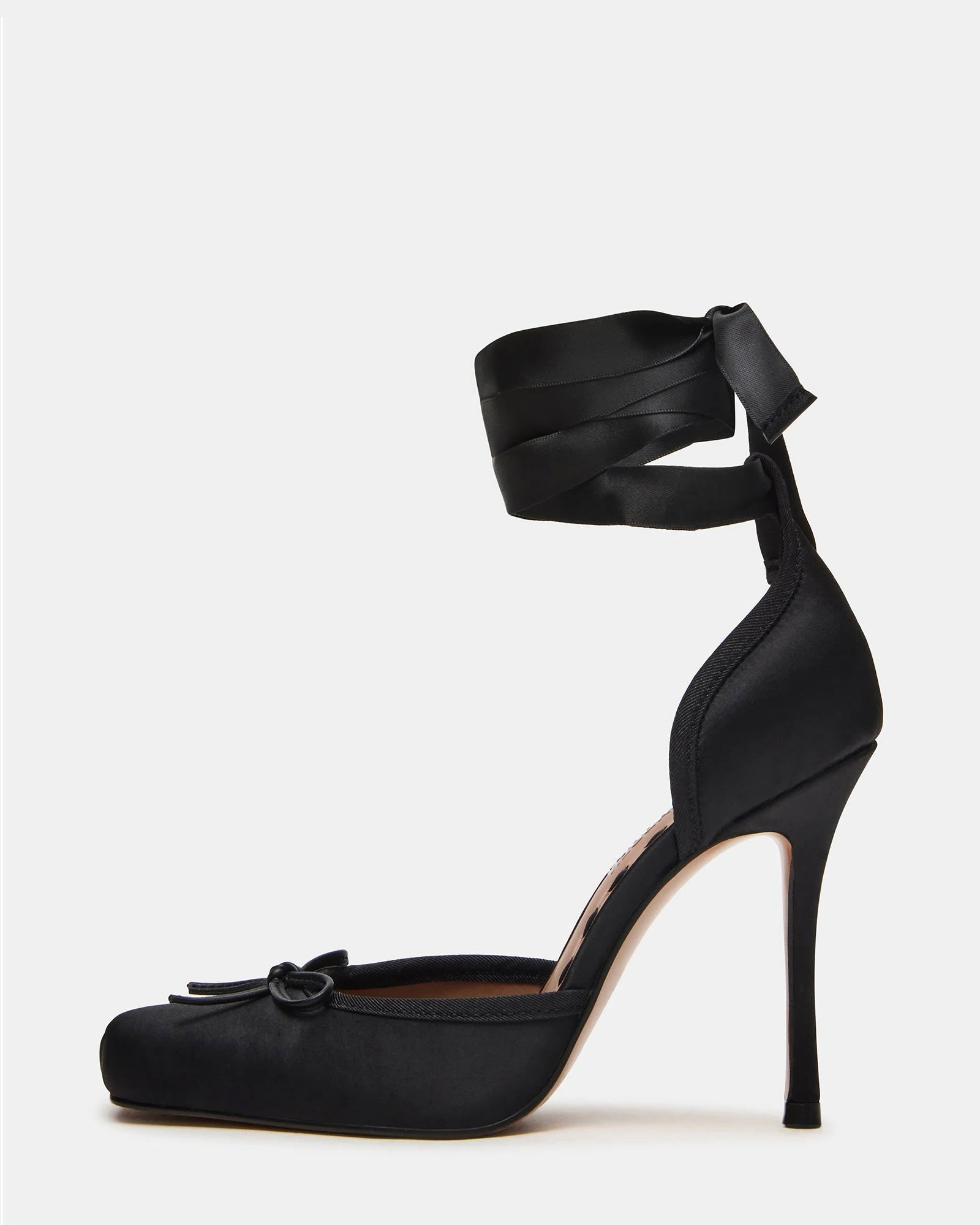 Steve Madden - Larina Ballerina con Tacco Nero Satin