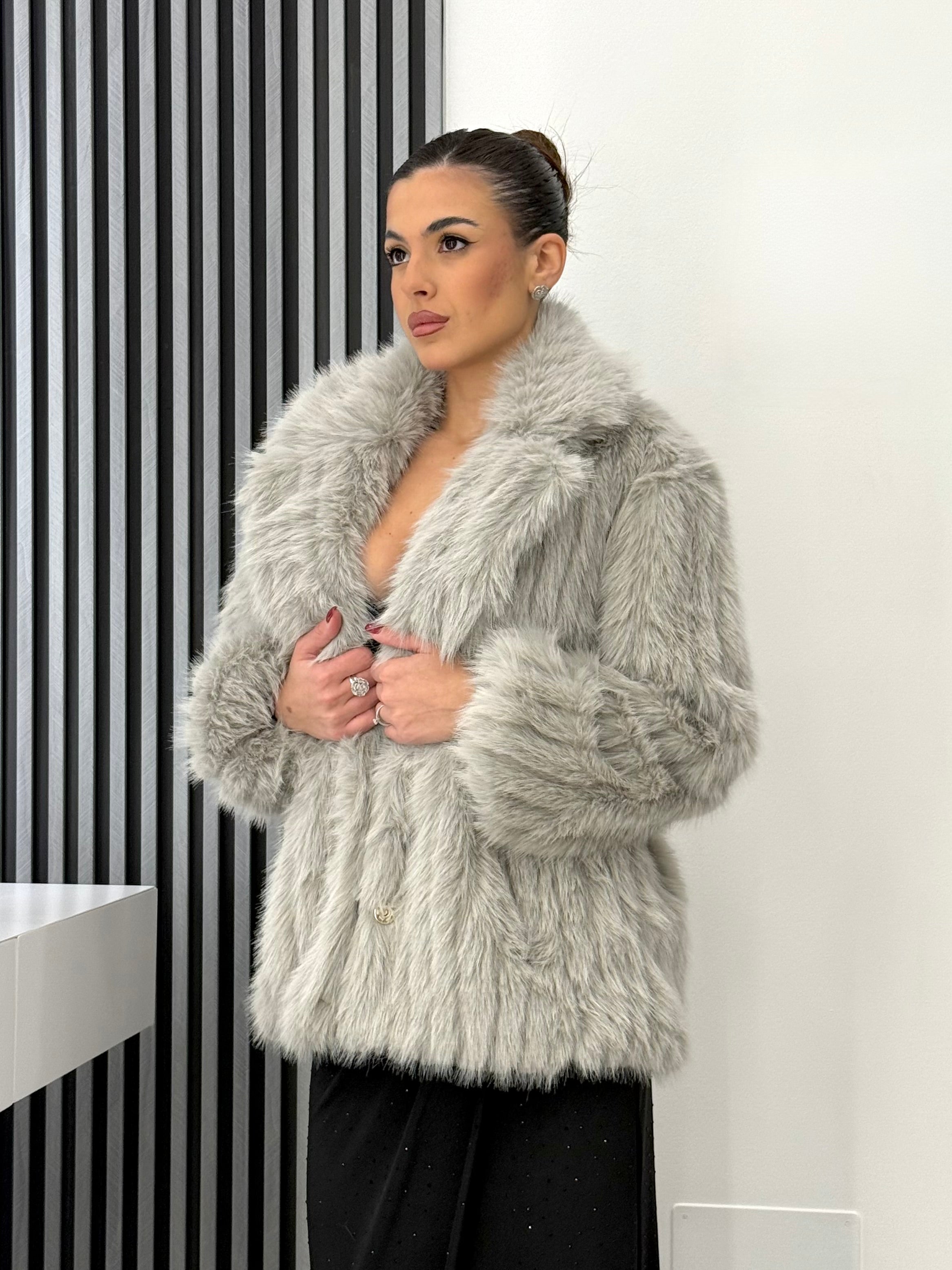 Alma Sanchez - Pelliccia Sailla