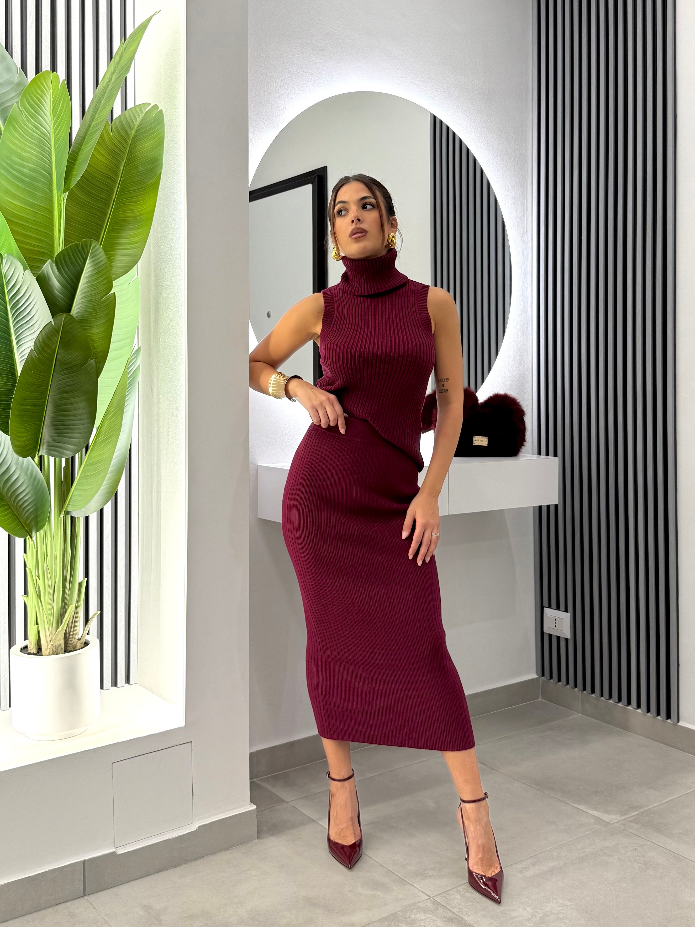 No Secrets - Set Maglia e Gonna Bordeaux