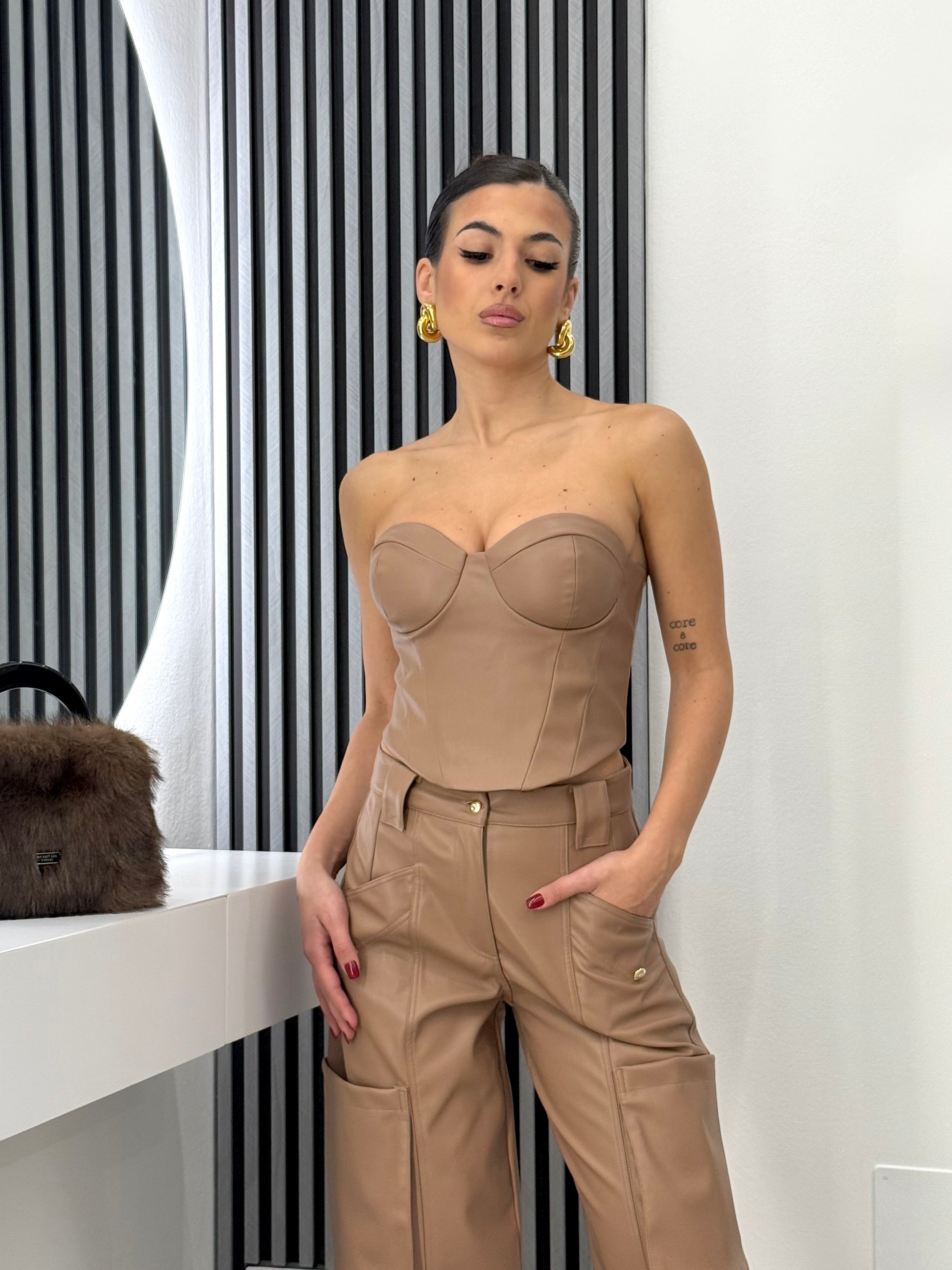 Alma Sanchez - Top Tabi