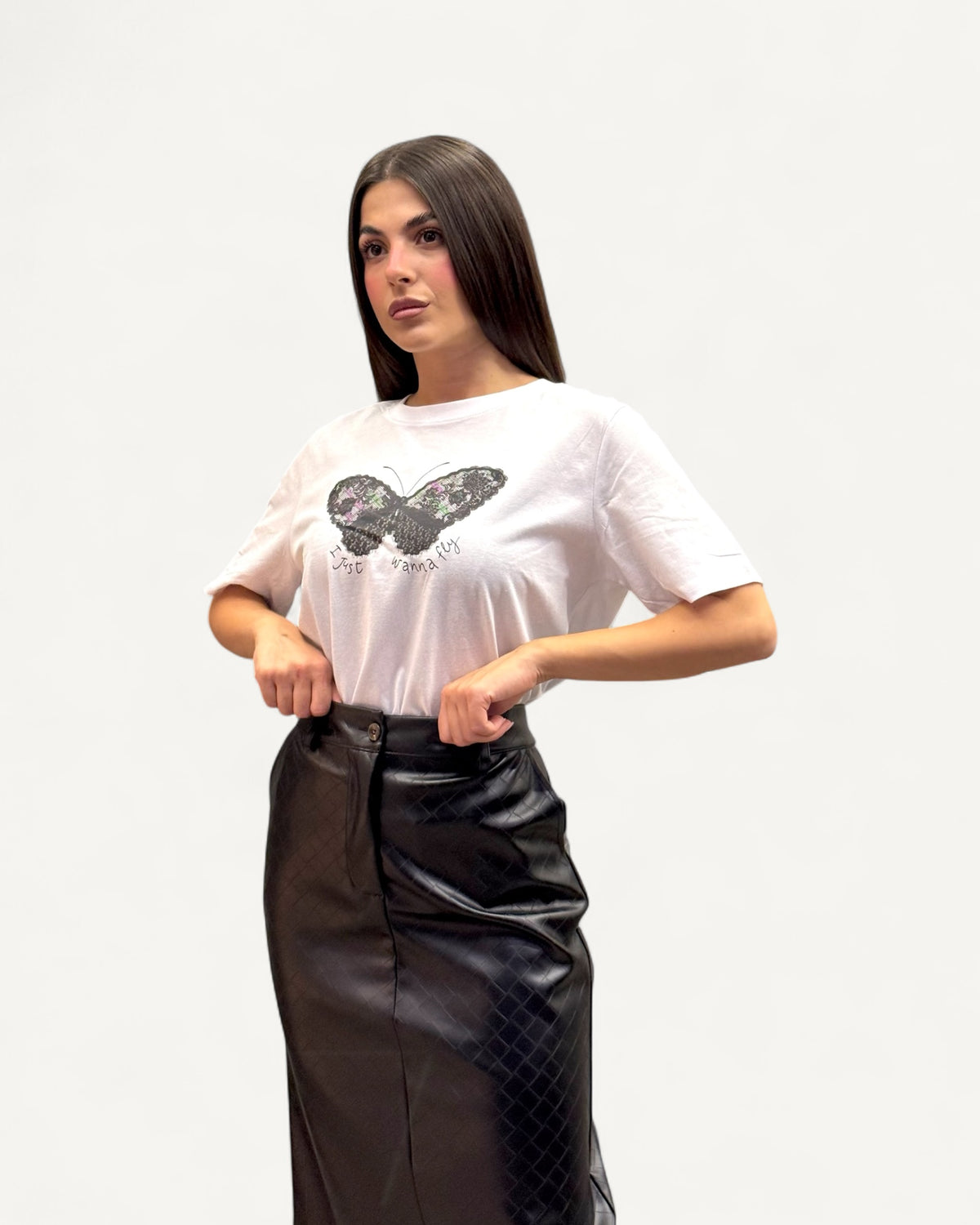 KikiSix - T-Shirt Maniche Corte con Stampa Farfalla Nera