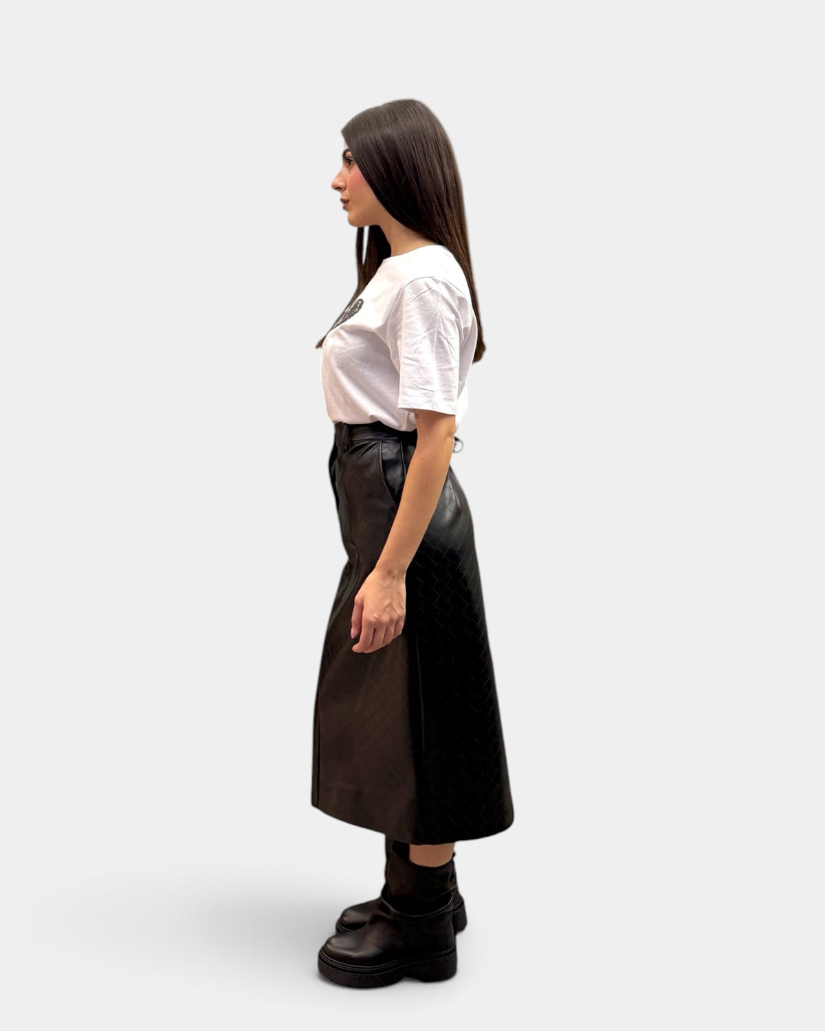 KikiSix - T-Shirt Maniche Corte con Stampa Farfalla Nera